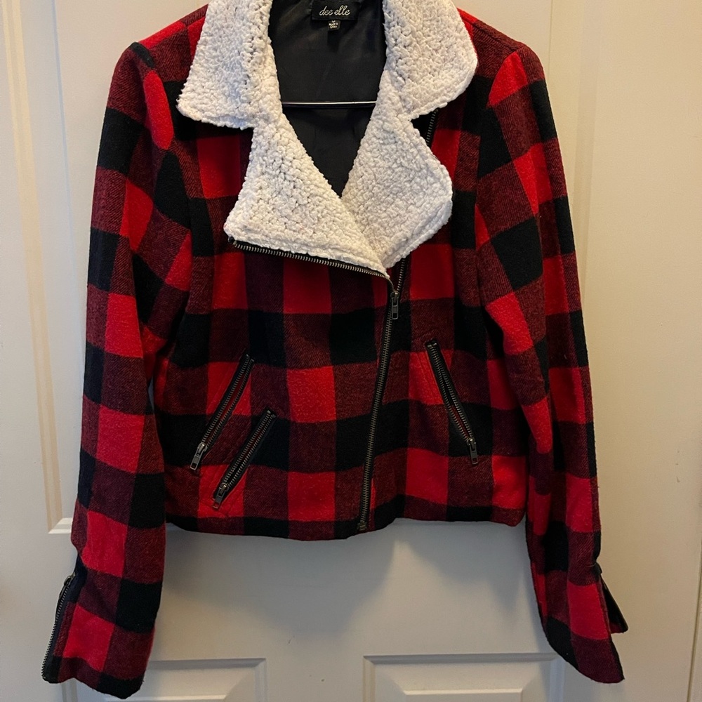 Dee Elle Plaid Jacket from Buckle..!!! - Picture 1 of 4